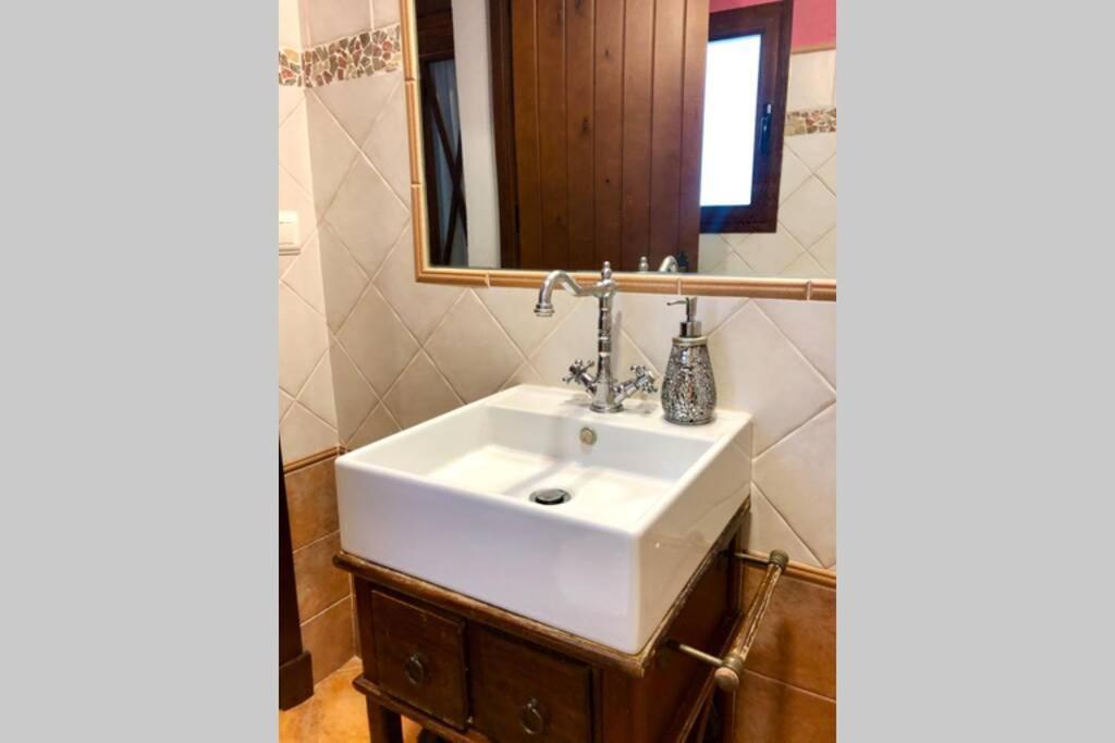 Gatu Premium Villa Lurberri Piscina Privada, 4 Dormitorios, 2 Banos, Parking , Jardines, " Preferente Mayores De 25 Anos Y Familias " In Y Barbacoa Chiclana de la Frontera Esterno foto